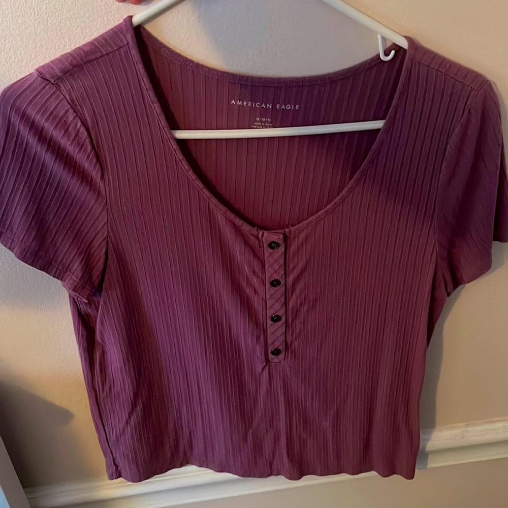 american eagle T shirt
